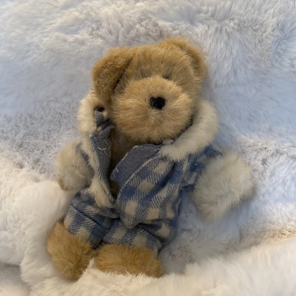 Boyds Bear Plush Jointed Lgt. Brown Fur Trim Hooded Checked Snowsuit #13644(CN)